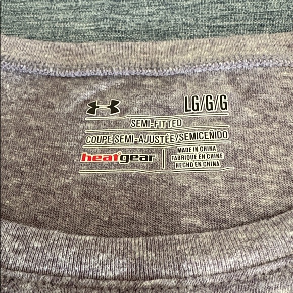 Women’s Under Armour Size Large Semi-Fitted Purple/Gray Heat Gear Shirt - Picture 3 of 6
